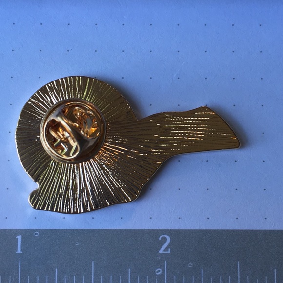 “Know Your Power” hand black metal enamel pin NWT - Picture 4 of 7